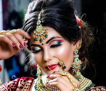 Shaila aswal makeup